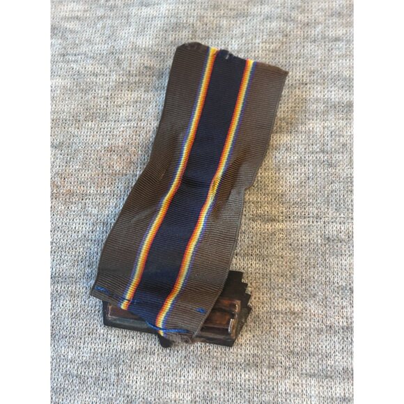 Vintage Fort Snelling Round Tower Minnesota P336 Metal Badge - Picture 3 of 5